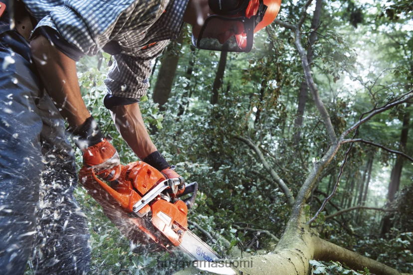 Husqvarna 555 0D604883 työkaluja