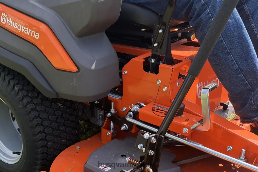 Husqvarna käyttäjän ohjaama tyhjennyskouru (ocdc) 0D6048475 työkaluja